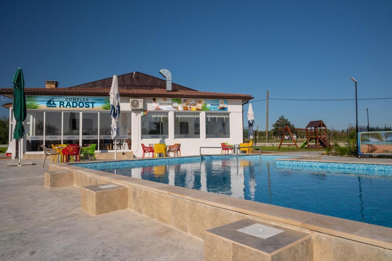 Hotel Комплекс Радост à Ezerets Extérieur photo