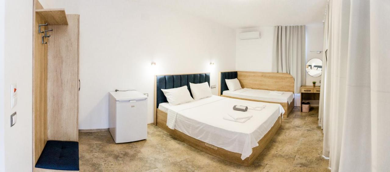 Hotel Комплекс Радост à Ezerets Extérieur photo